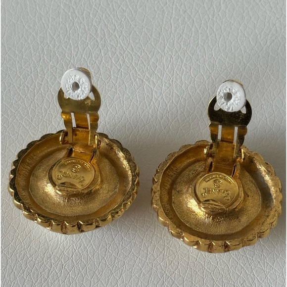 CHANEL 24K Gold Plated Faux Pearl Earrings in Very Good Used Condition - Picture 7 of 13